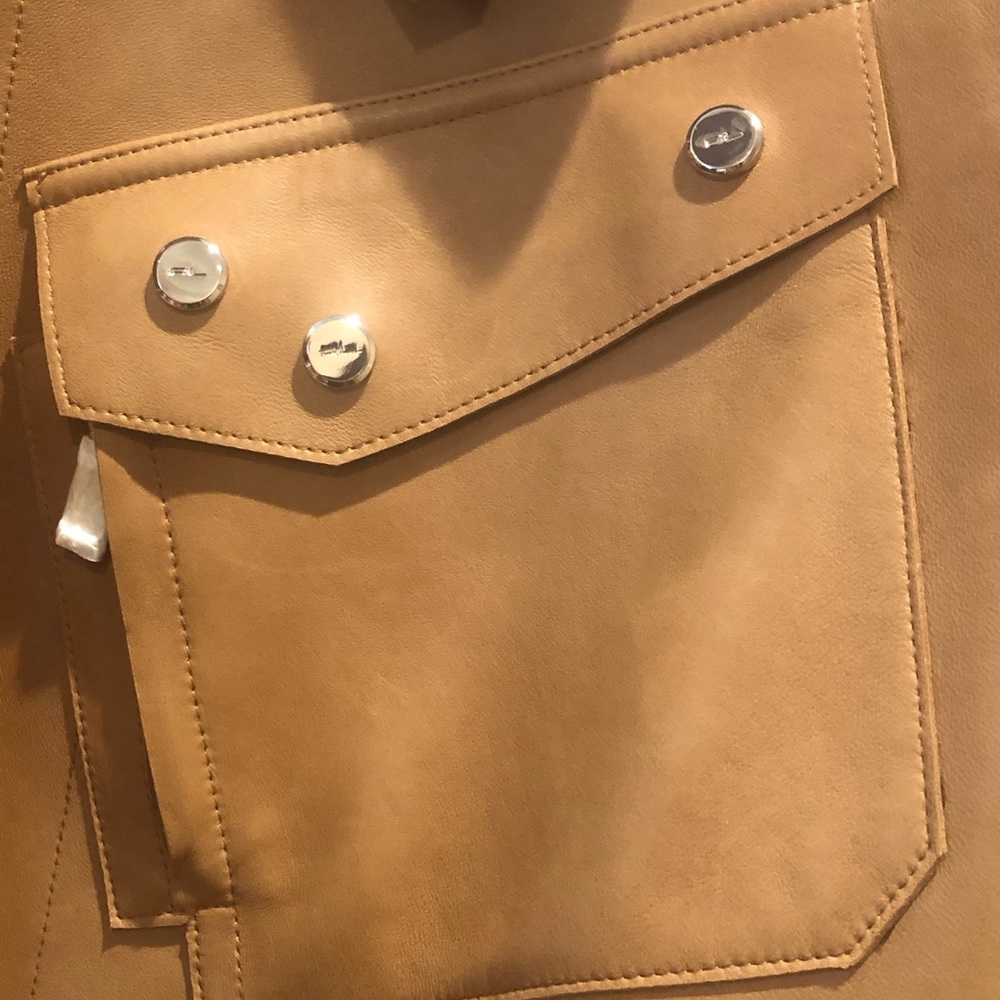 Coat - Picture 6 of 8